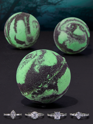 Charmed Aroma bath bomb with jewelry Alien - Ring