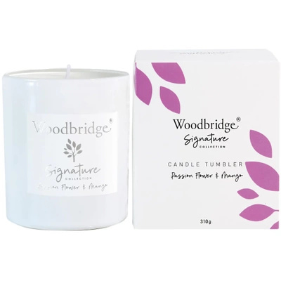 Woodbridge Signature candela profumata in vetro - Passion Flower Mango 310 g